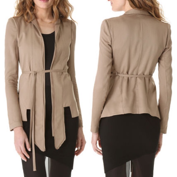 Kimberly Ovitz Ivory Blazer. Size 8.